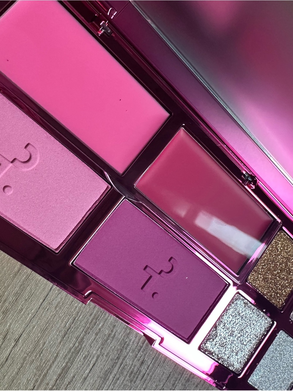Patrick Ta Major Holiday Eyeshadow and Blush Palette Limited Edition -New! - Picture 5 of 6